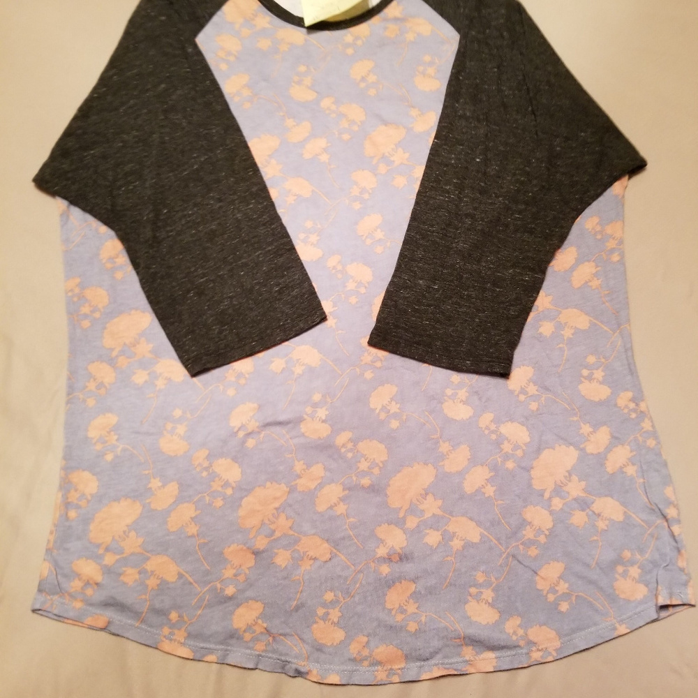 Lularoe Randy Baseball Tee - Size 3XL